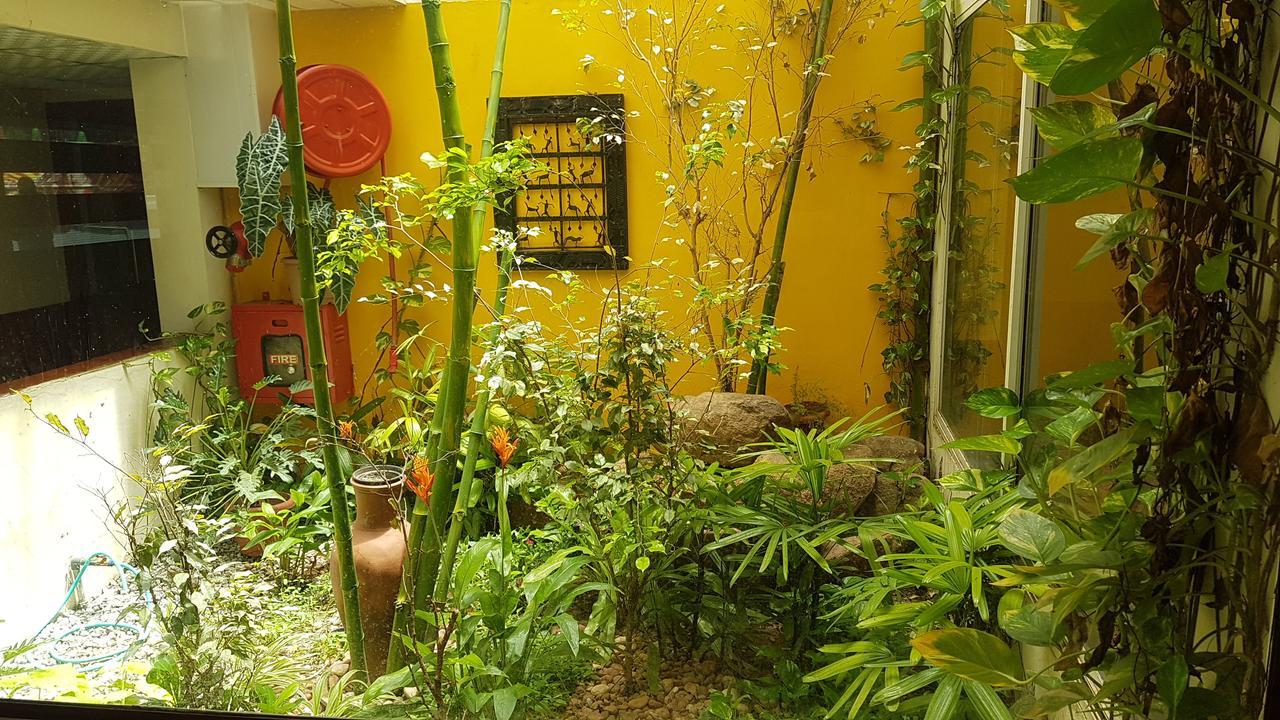 The Central Park Kollam Exterior foto