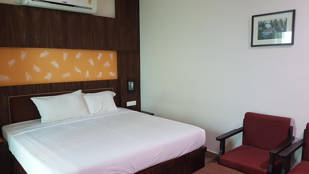 The Central Park Kollam Exterior foto
